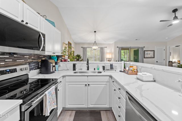 4022 Wellington Ridge Loop, Cary, NC 27518