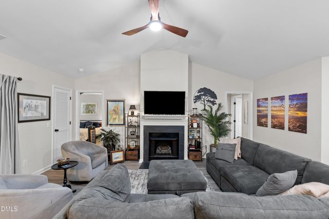 4022 Wellington Ridge Loop, Cary, NC 27518