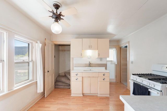 613 S 69th STREET, Milwaukee, WI 53214