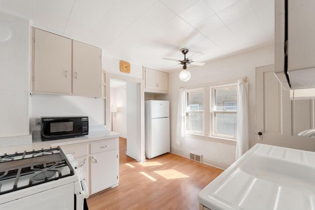 613 S 69th STREET, Milwaukee, WI 53214