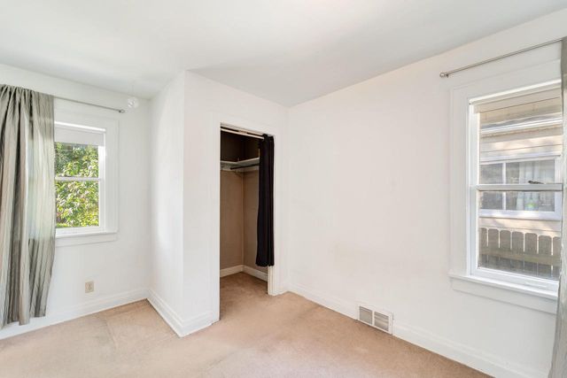 613 S 69th STREET, Milwaukee, WI 53214