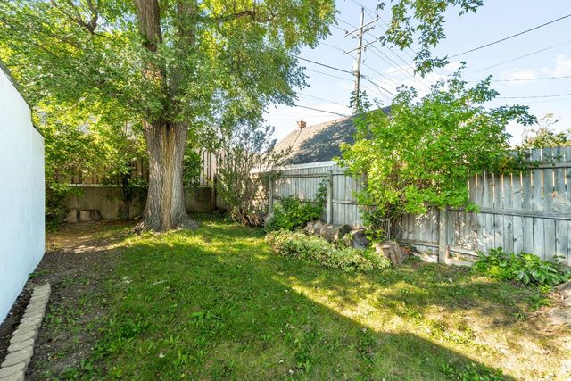 613 S 69th STREET, Milwaukee, WI 53214