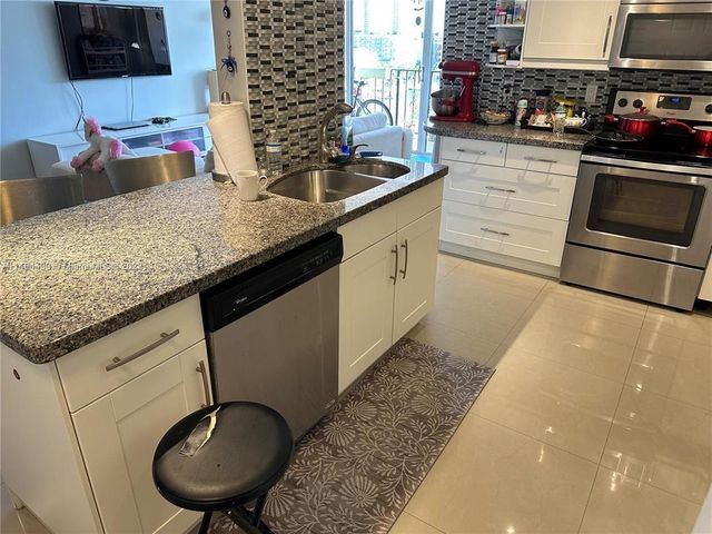 200 Leslie Drive 1128, Hallandale Beach, FL 33009