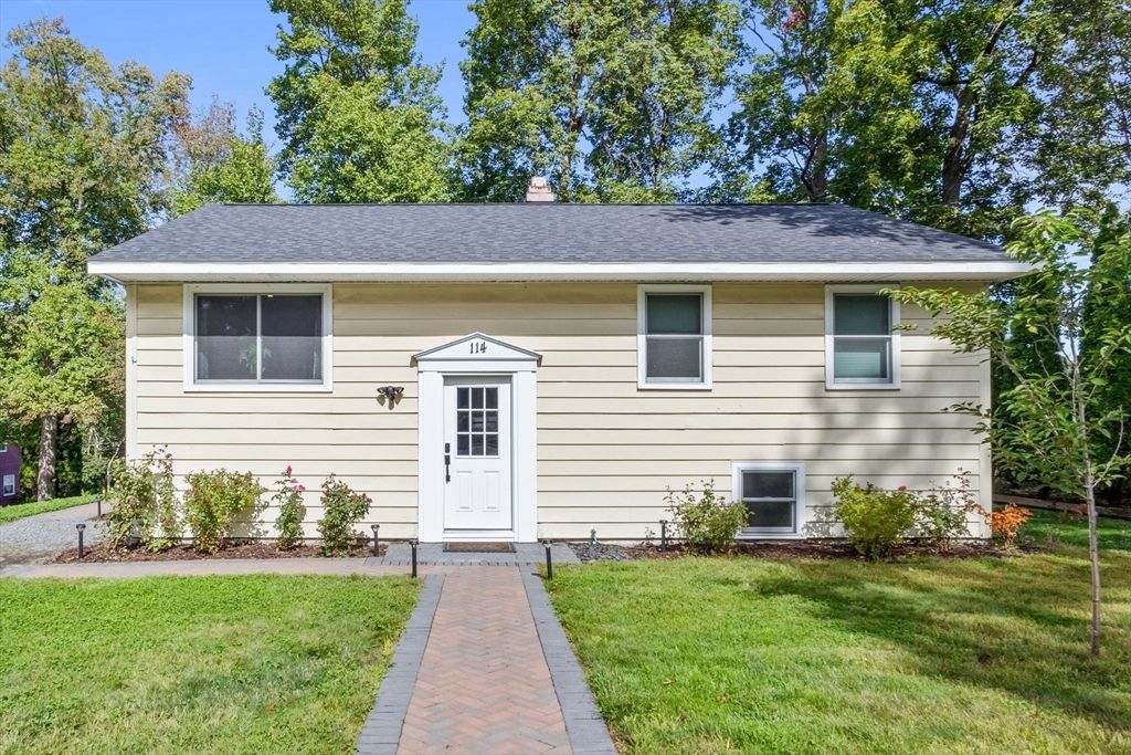 114 Linda Circle, Marlborough, MA 01752