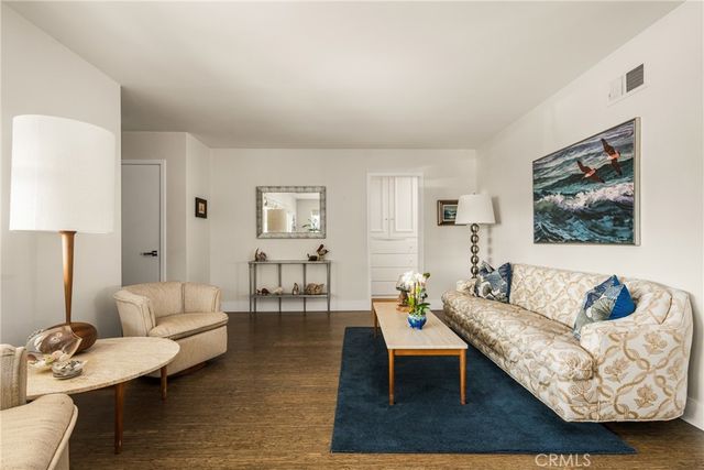 943 E Everett Place, Orange, CA 92867