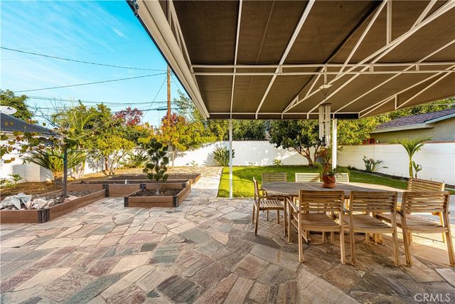 943 E Everett Place, Orange, CA 92867