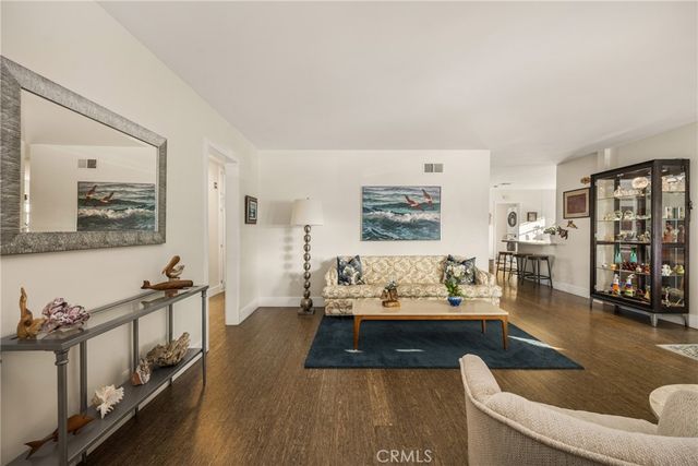 943 E Everett Place, Orange, CA 92867