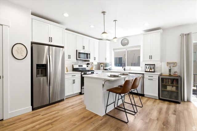 10 W BEEBE LN, Murray, UT 84107