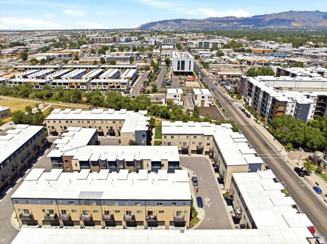 10 W BEEBE LN, Murray, UT 84107