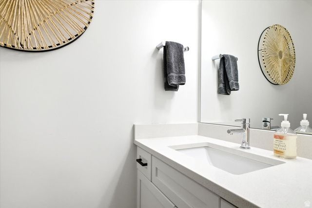 10 W BEEBE LN, Murray, UT 84107