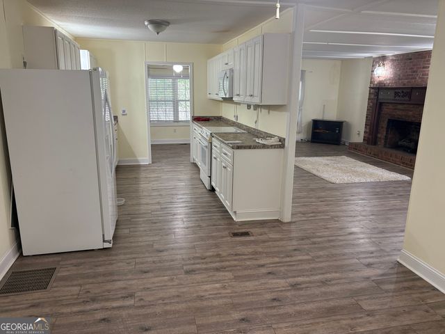 159 Cypress Lake Drive, Statesboro, GA 30458