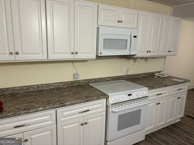 159 Cypress Lake Drive, Statesboro, GA 30458