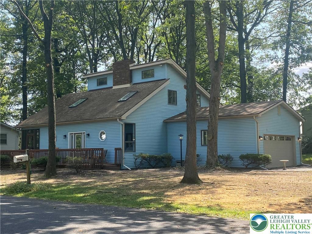 200 Woodland Drive, Moore Twp, PA 18064