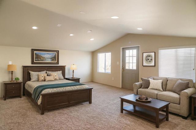 2467 Sand Drive, Landers, CA 92285