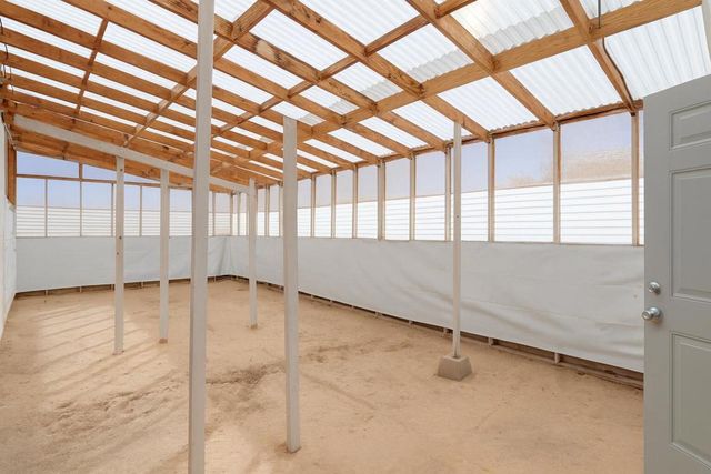 2467 Sand Drive, Landers, CA 92285