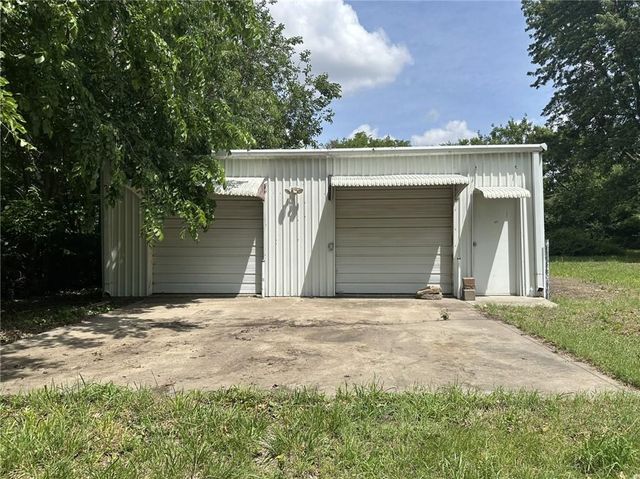 1618 E Glenn Drive, Lawrence, KS 66044