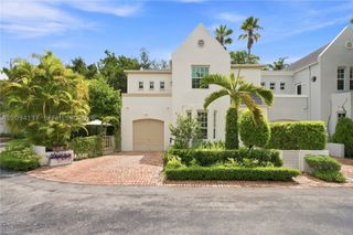 3141 Peachy St 12, Miami, FL 33133