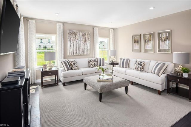 204 Woodcreek RD, Williamsburg, VA 23185