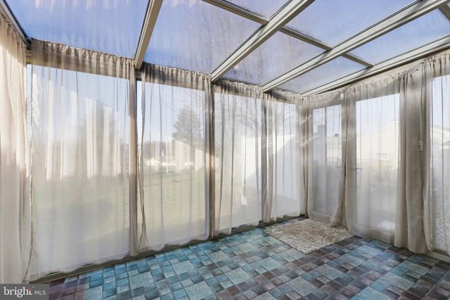 1391 WOODRIDGE DR, Middletown, PA 17057