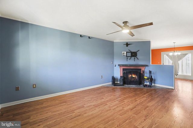 1391 WOODRIDGE DR, Middletown, PA 17057