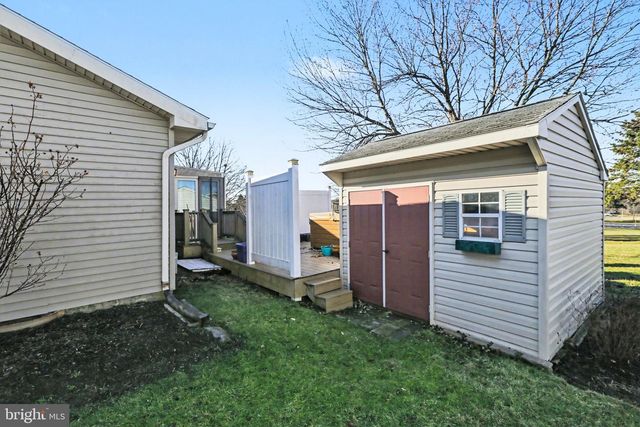 1391 WOODRIDGE DR, Middletown, PA 17057