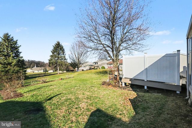 1391 WOODRIDGE DR, Middletown, PA 17057