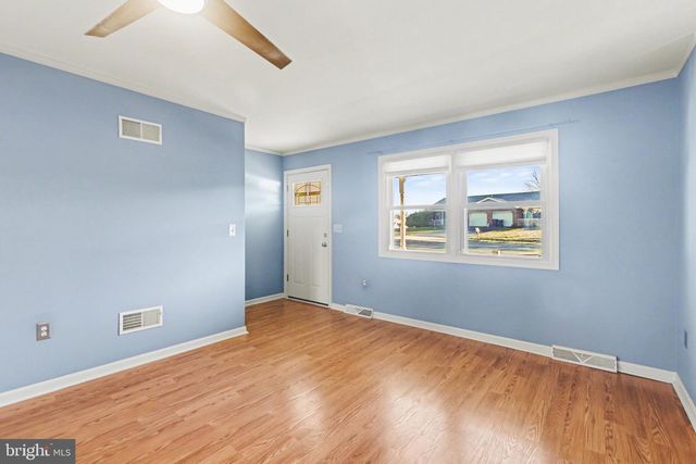 1391 WOODRIDGE DR, Middletown, PA 17057