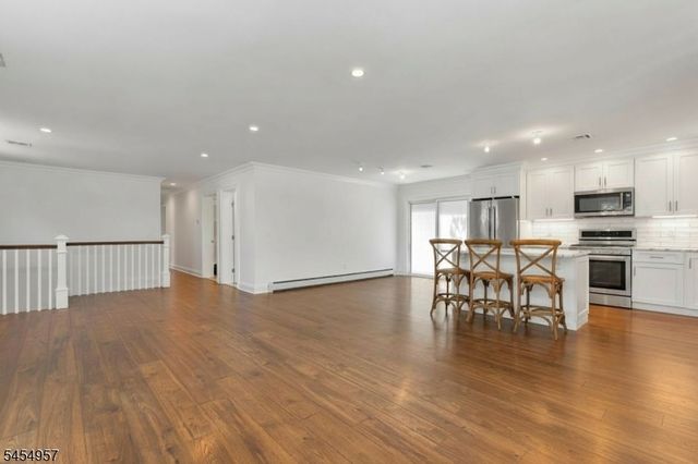 11 Leighton Ave, Red Bank Boro, NJ 07701