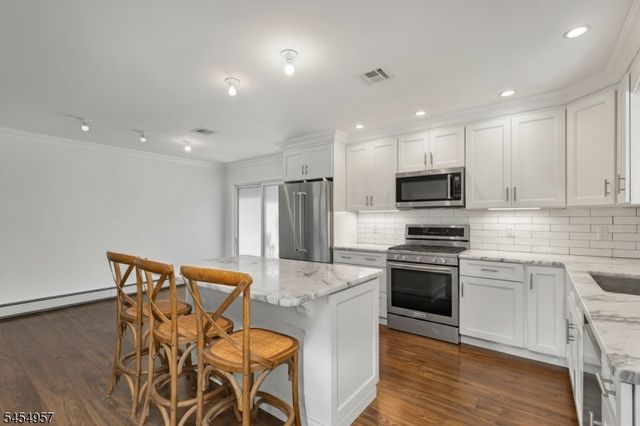11 Leighton Ave, Red Bank Boro, NJ 07701