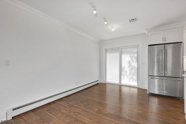 11 Leighton Ave, Red Bank Boro, NJ 07701