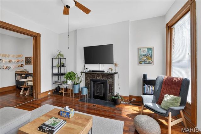 4441 Oakland Avenue, St Louis, MO 63110