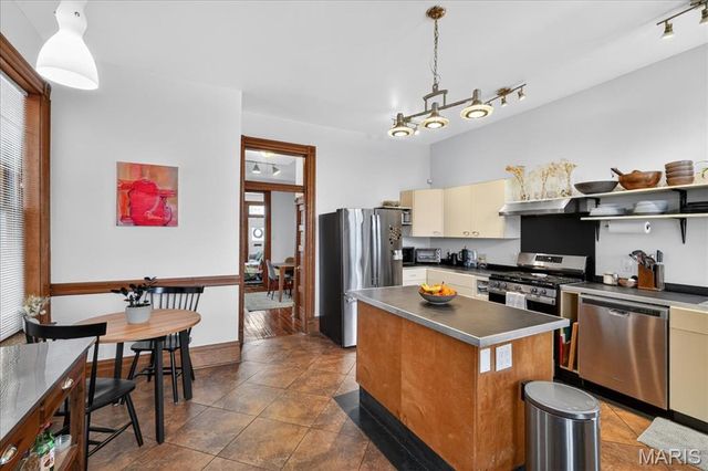 4441 Oakland Avenue, St Louis, MO 63110