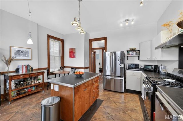 4441 Oakland Avenue, St Louis, MO 63110