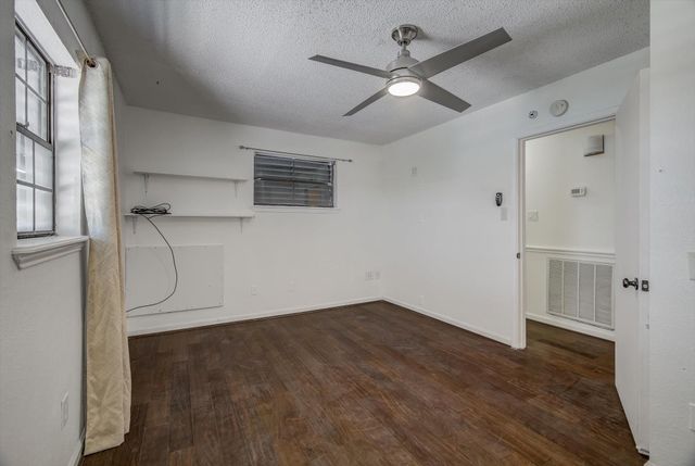 2128 59th Street, Galveston, TX 77551