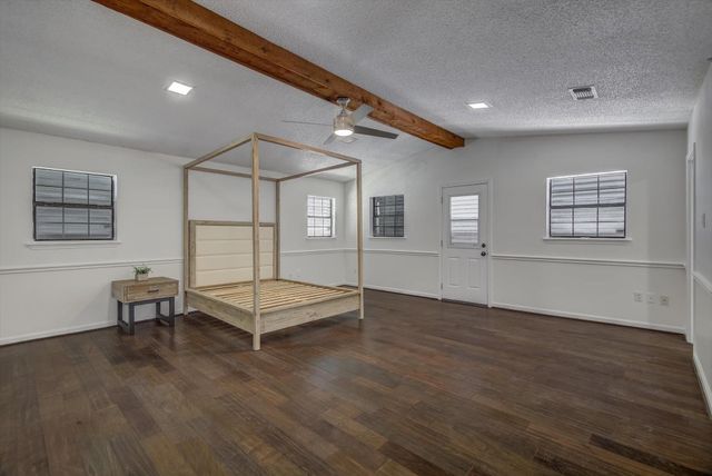 2128 59th Street, Galveston, TX 77551