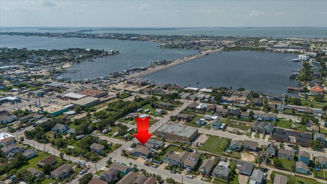 2128 59th Street, Galveston, TX 77551