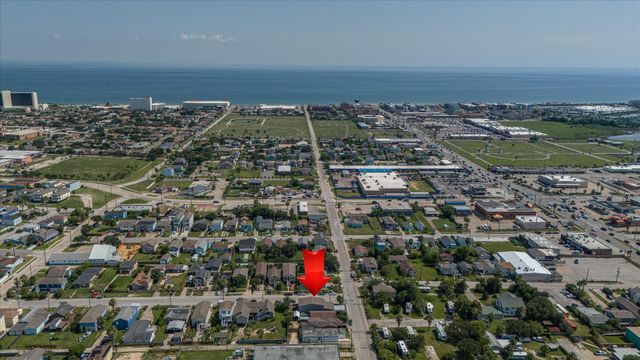 2128 59th Street, Galveston, TX 77551