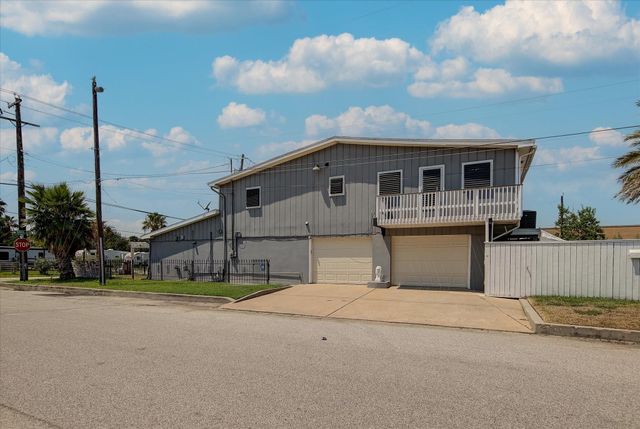 2128 59th Street, Galveston, TX 77551