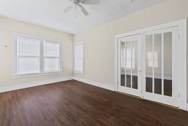 2104 Jones Street, Greenville, TX 75401