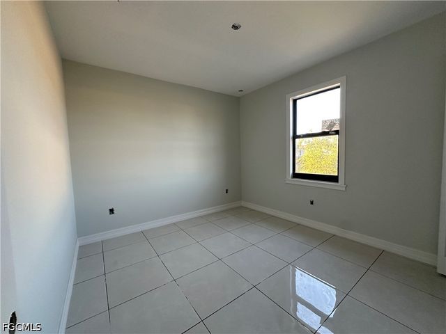 4217 NW 32nd TER, Cape Coral, FL 33993