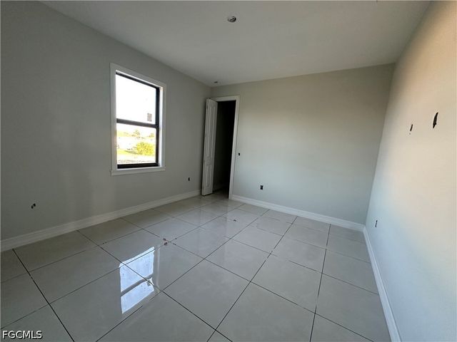 4217 NW 32nd TER, Cape Coral, FL 33993