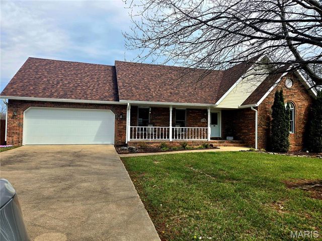 909 Daytona Drive, Lebanon, MO 65536