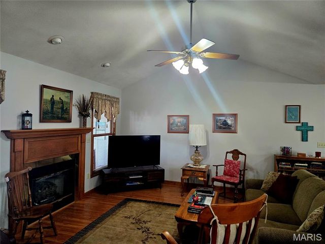 909 Daytona Drive, Lebanon, MO 65536