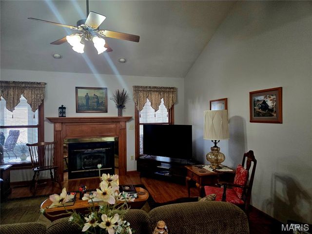 909 Daytona Drive, Lebanon, MO 65536