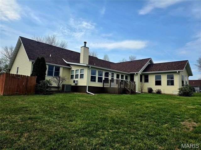 909 Daytona Drive, Lebanon, MO 65536