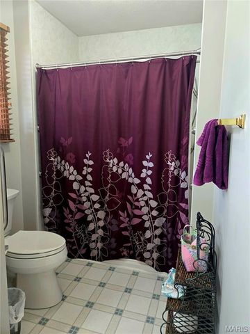 909 Daytona Drive, Lebanon, MO 65536