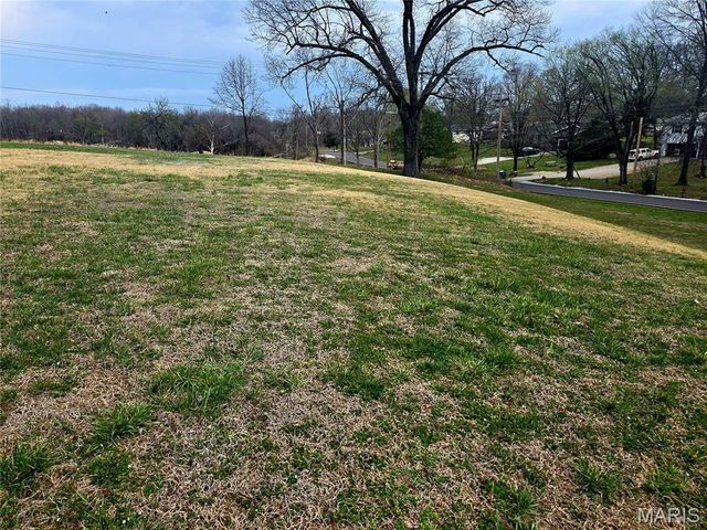 909 Daytona Drive, Lebanon, MO 65536