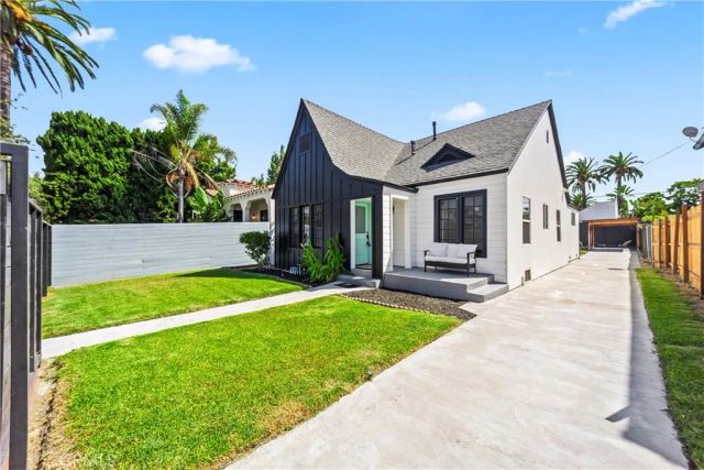 2942 S West View, Los Angeles, CA 90016