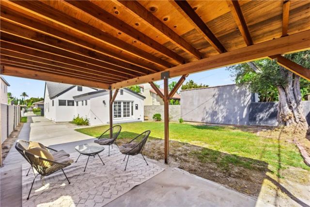 2942 S West View, Los Angeles, CA 90016