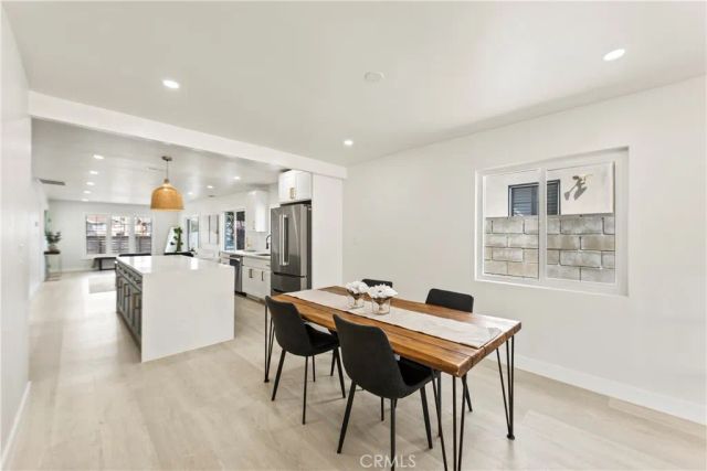 2942 S West View, Los Angeles, CA 90016